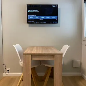 Apartment Suesses Kleines Und Zentrales Fuer Zwei Personen Mitten In, Hamburg